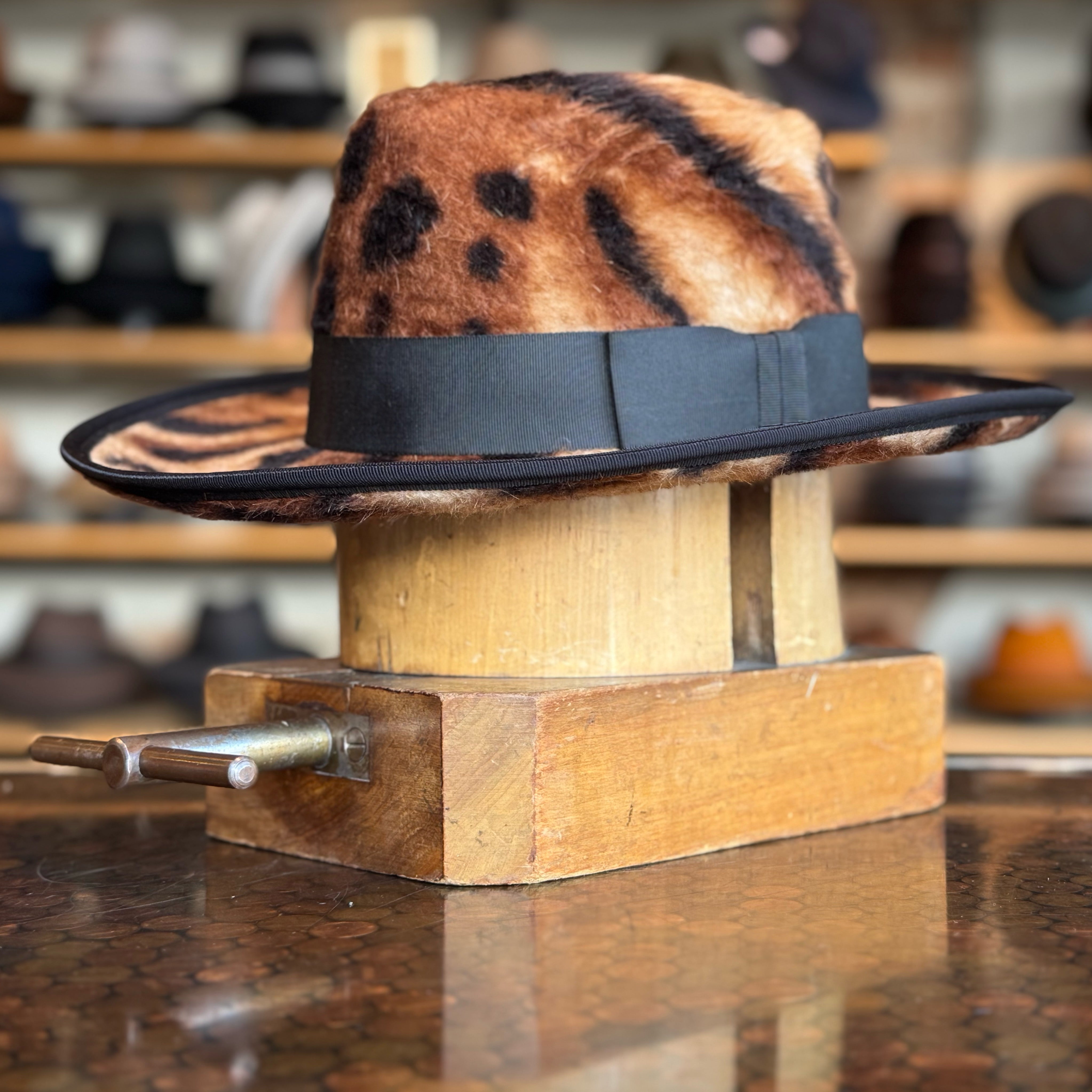 breath レオパードファーキャップ　nubian last nest Diplomat-Fedora_front-up.jpg?v