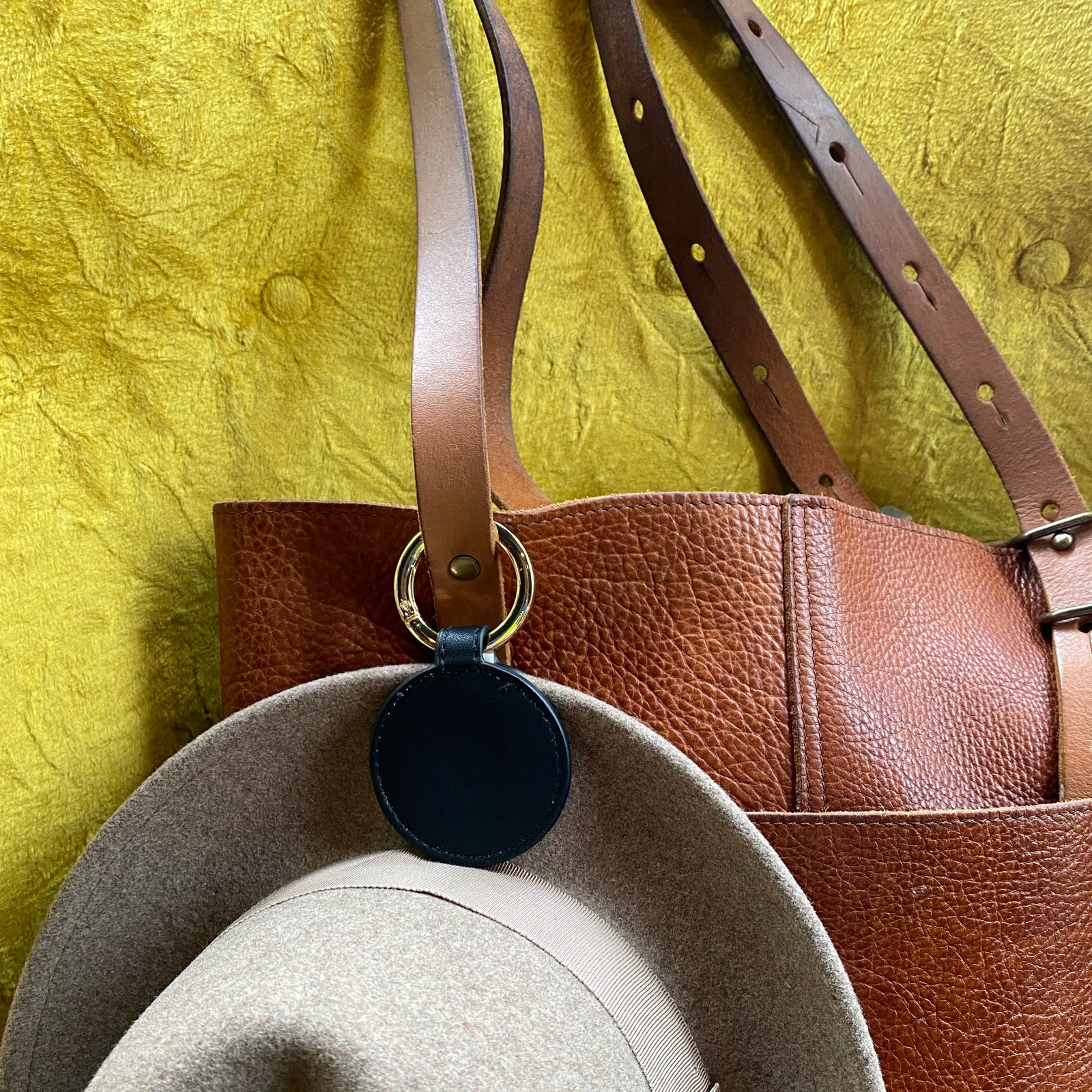 Circular Magnetic Hat Holder