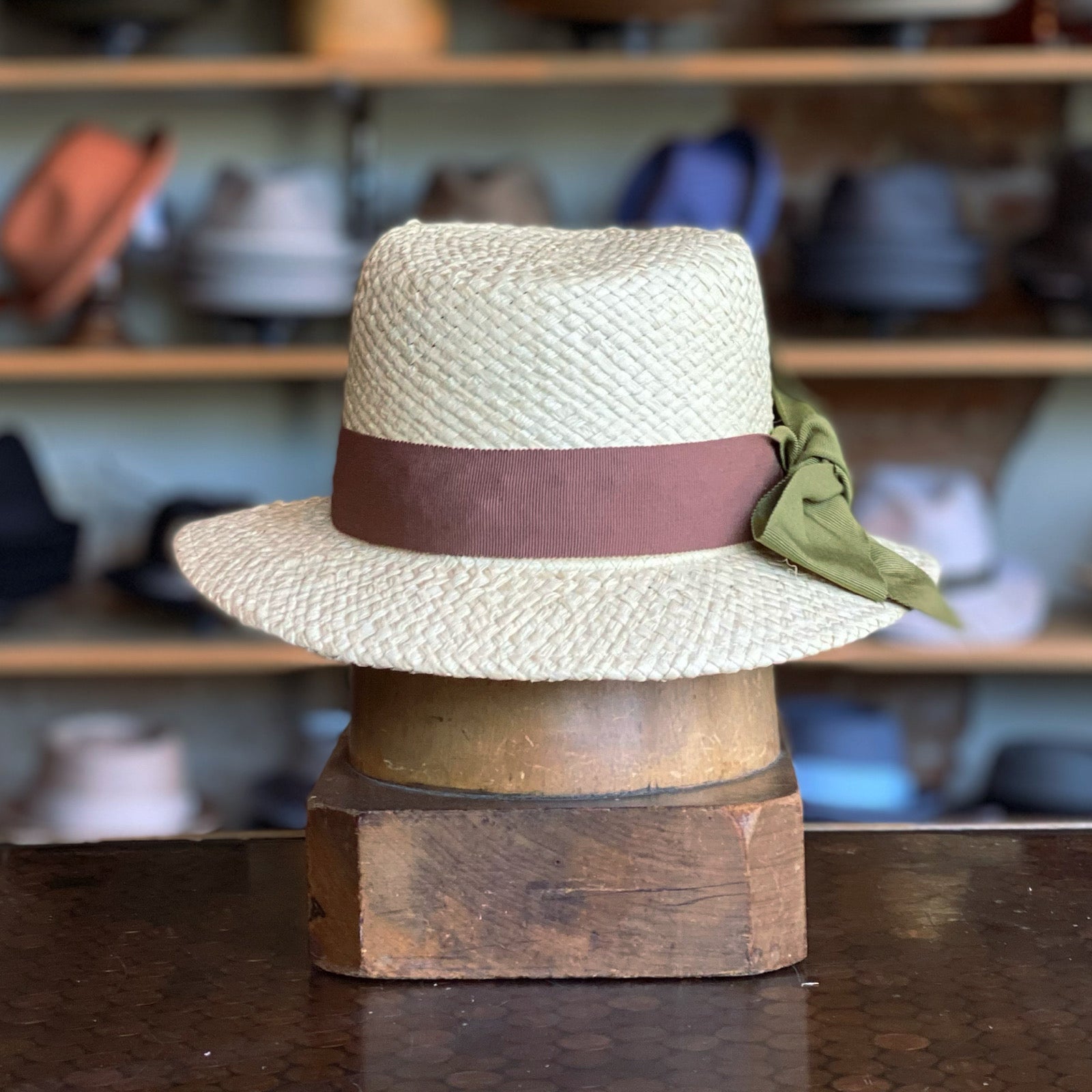 Raffia Pinky