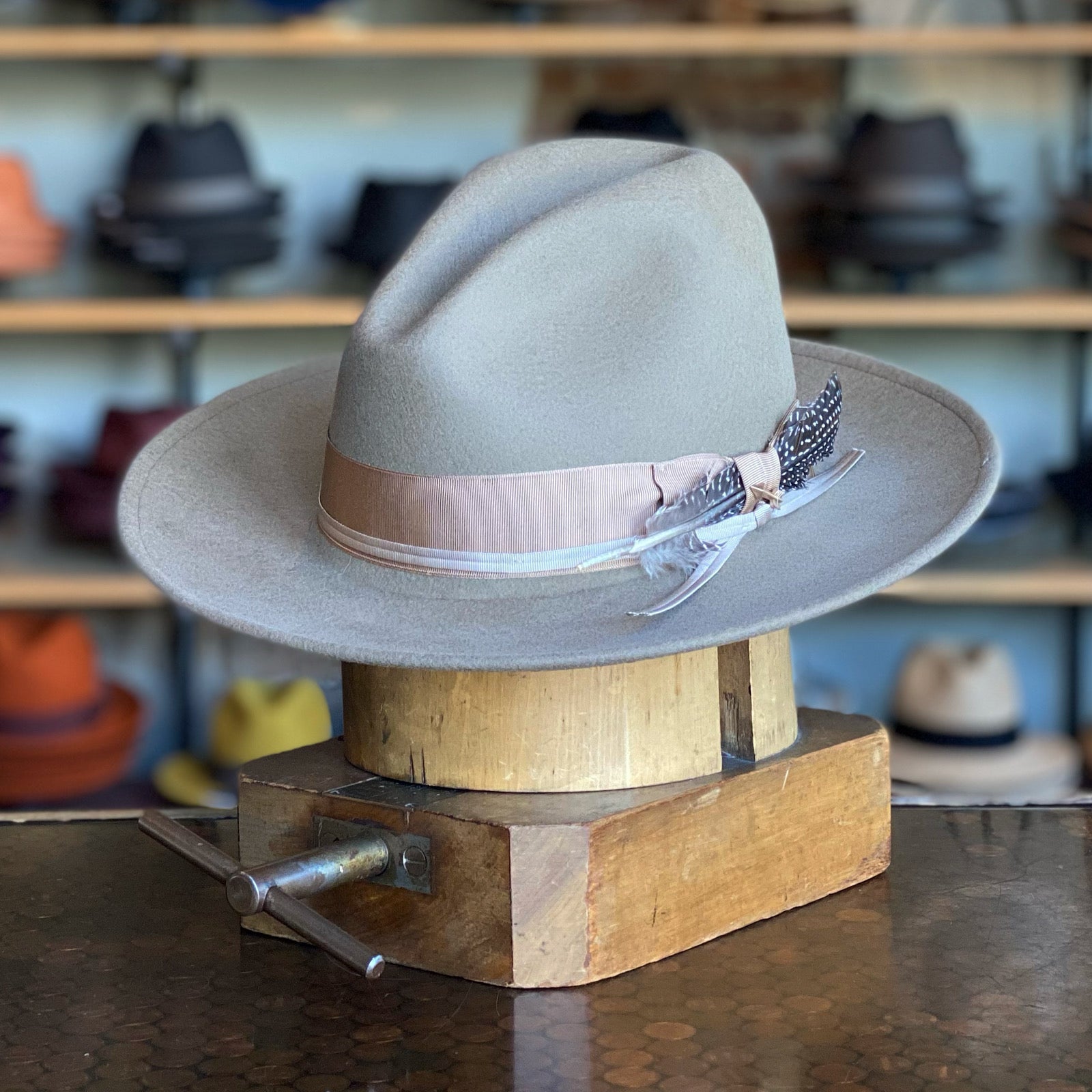 Gus Cowboy Hats Gus Mccrae Crease Gus McCrae And Woodrow F Call