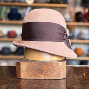 Button Sidewinder Cloche