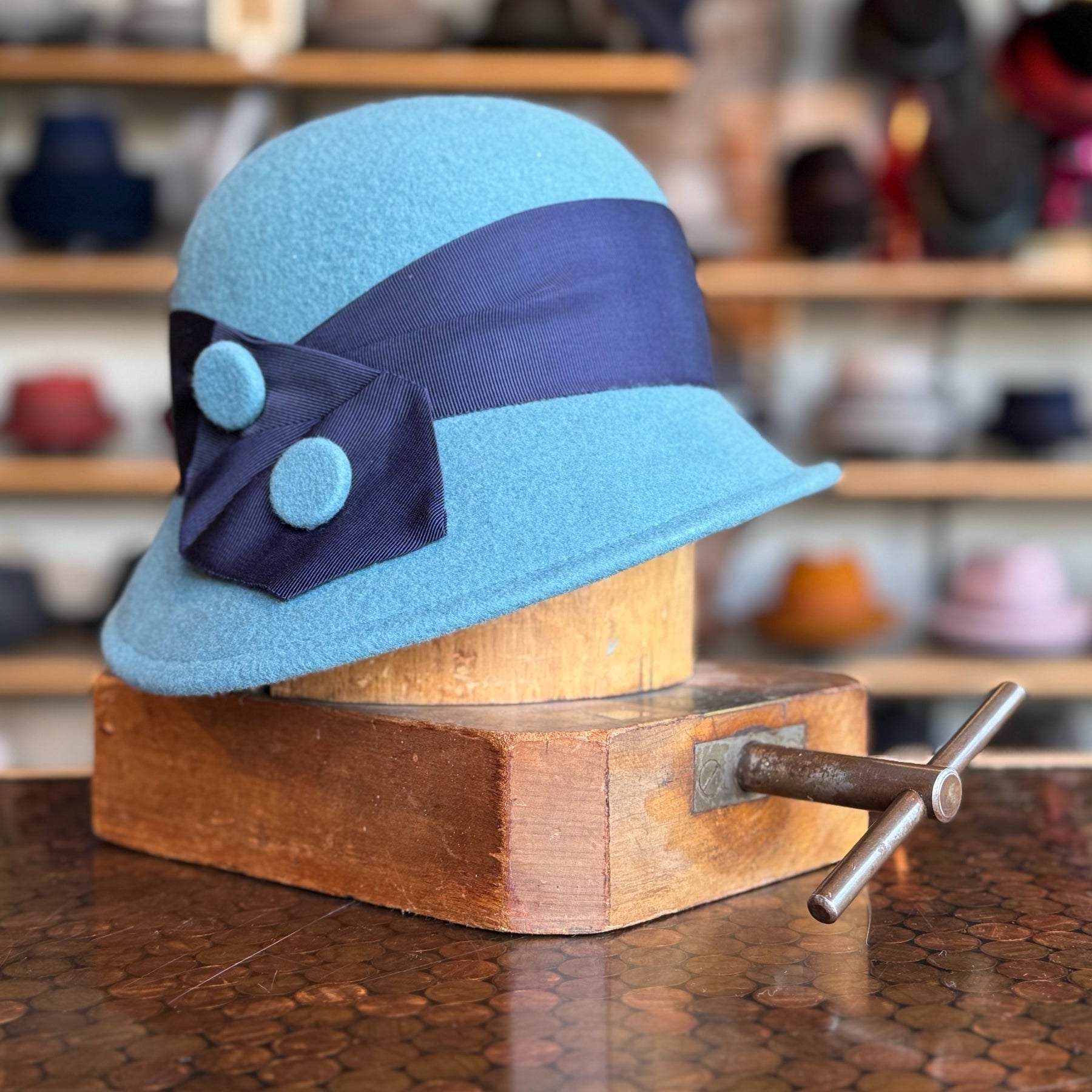Button Sidewinder Cloche