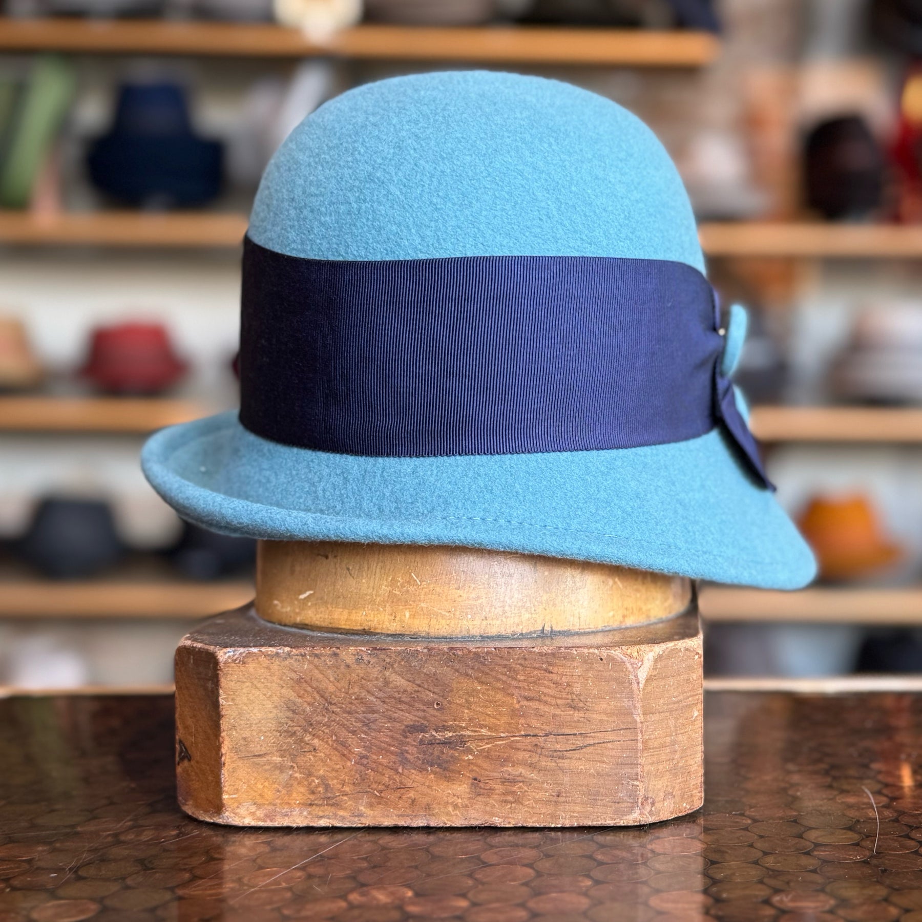 Button Sidewinder Cloche