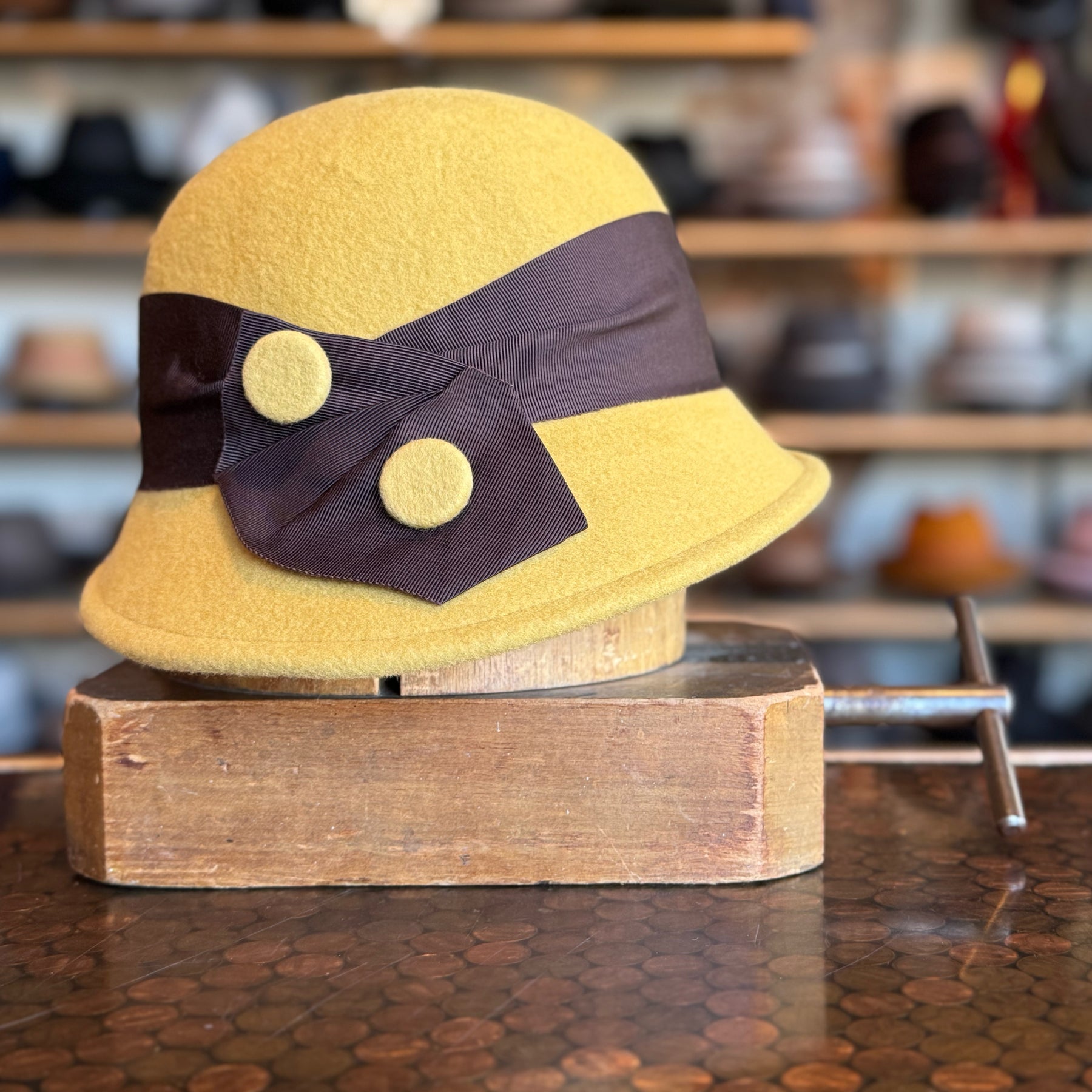 Button Sidewinder Cloche