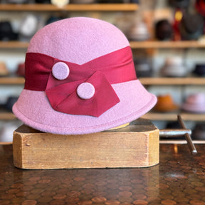 Button Sidewinder Cloche