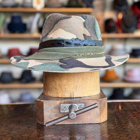 Camo Superpinch Fedora
