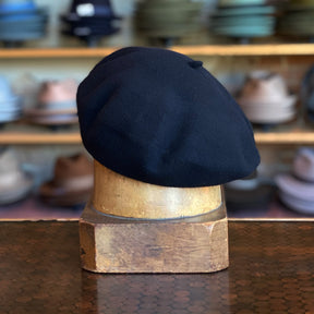 Eser Beret