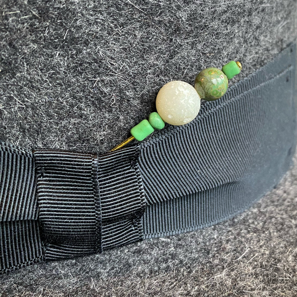 Green Spheres Hat Pin display picture 3