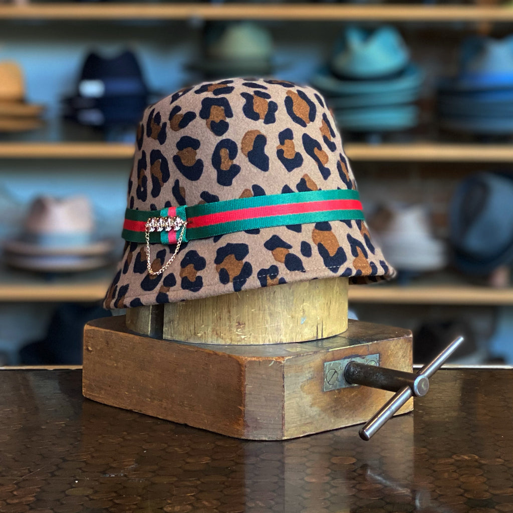 帽子 tao COMME des GARCONS Leopard Bucket Hat 11-26-