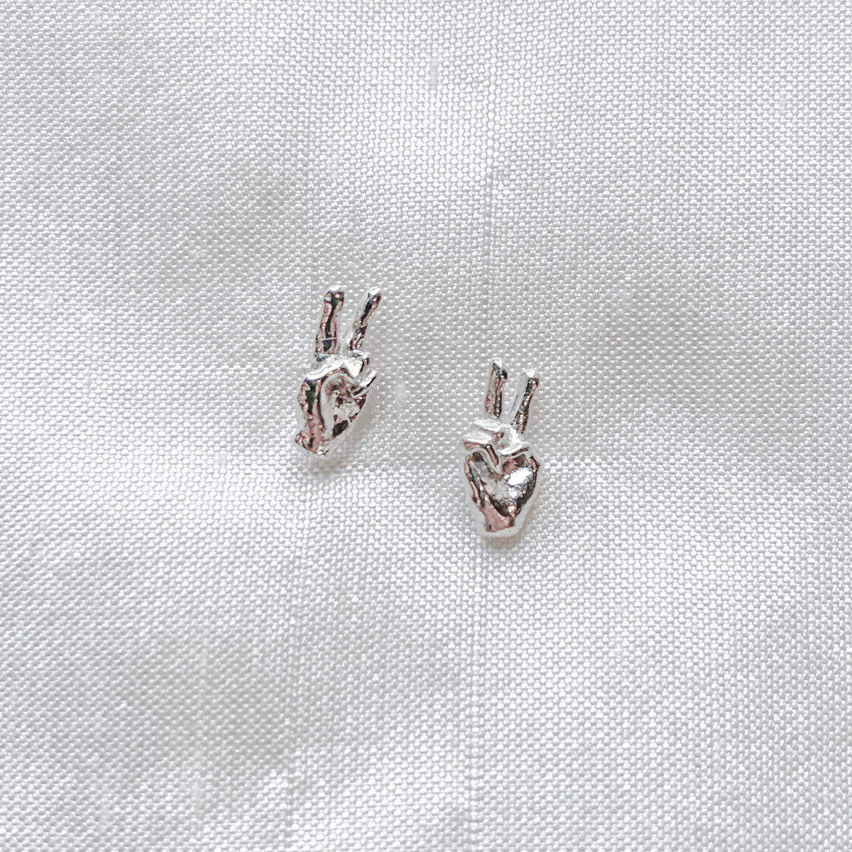 Gesture Studs